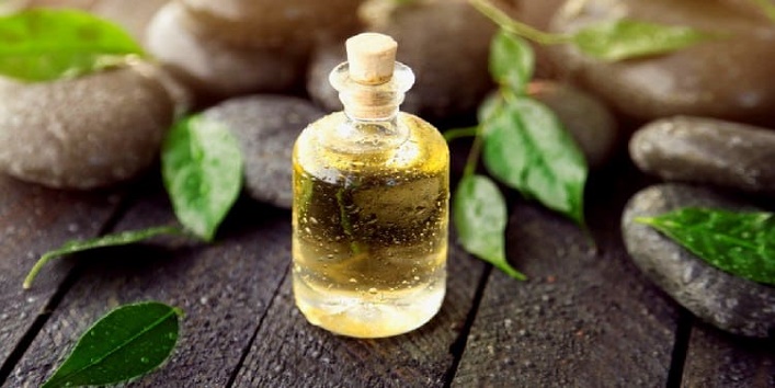 Tea tree oil and honey